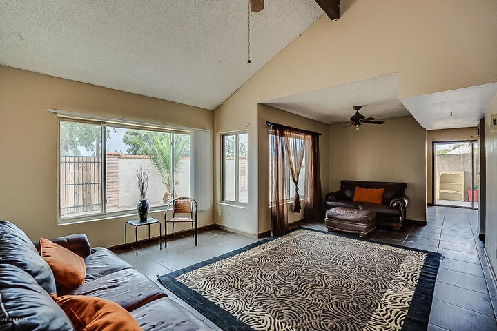 Property Photo: 2415 W Greenway Road 14 AZ 85023