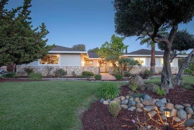 Property Photo:  530 Silver Cloud Court  CA 95037 