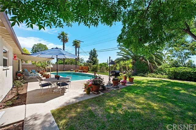 Property Photo:  23300 Community Street  CA 91304 