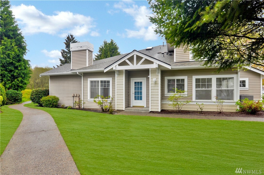 Property Photo: 5031 S 233rd Place WA 98032