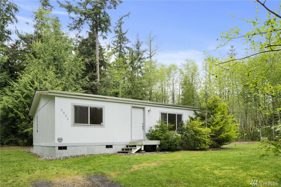 Property Photo:  2551 Sandy Dr  WA 98282 