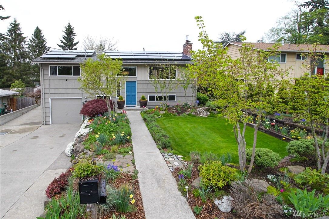 Property Photo: 3705 220th Place SW WA 98043