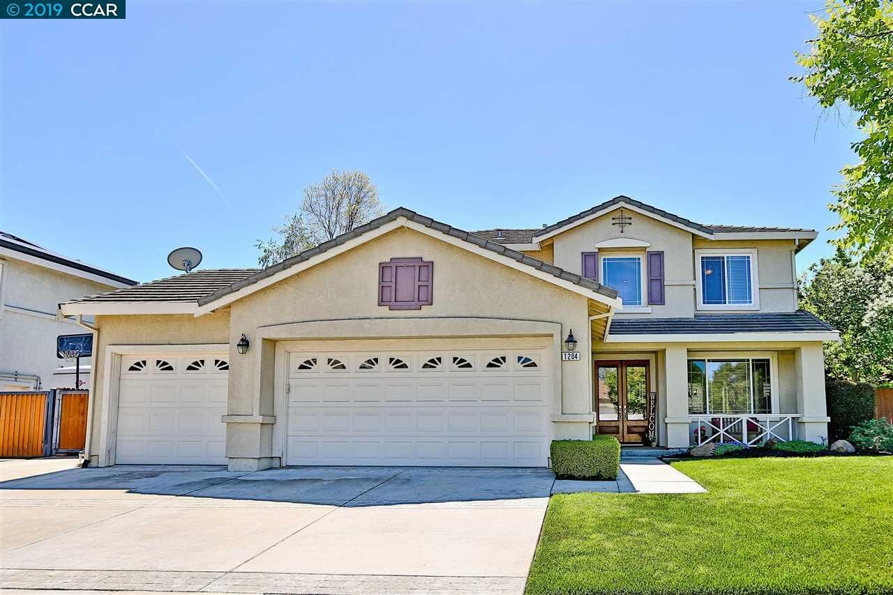 Property Photo: 1204 Silverton Way CA 94513