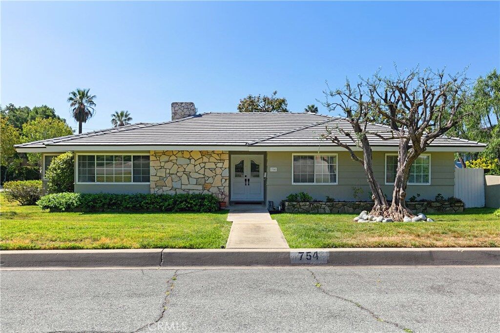 Property Photo:  754 E Calabria Drive  CA 91741 