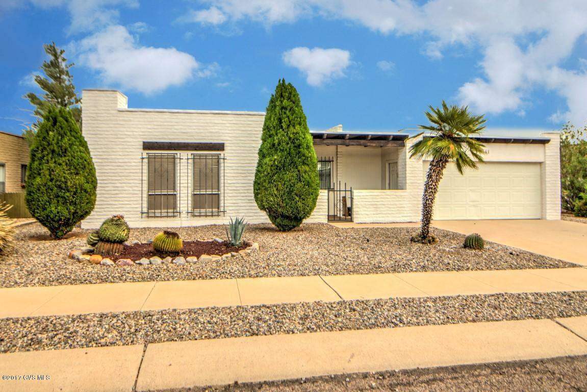 Property Photo:  1661 S San Luis  AZ 85614 