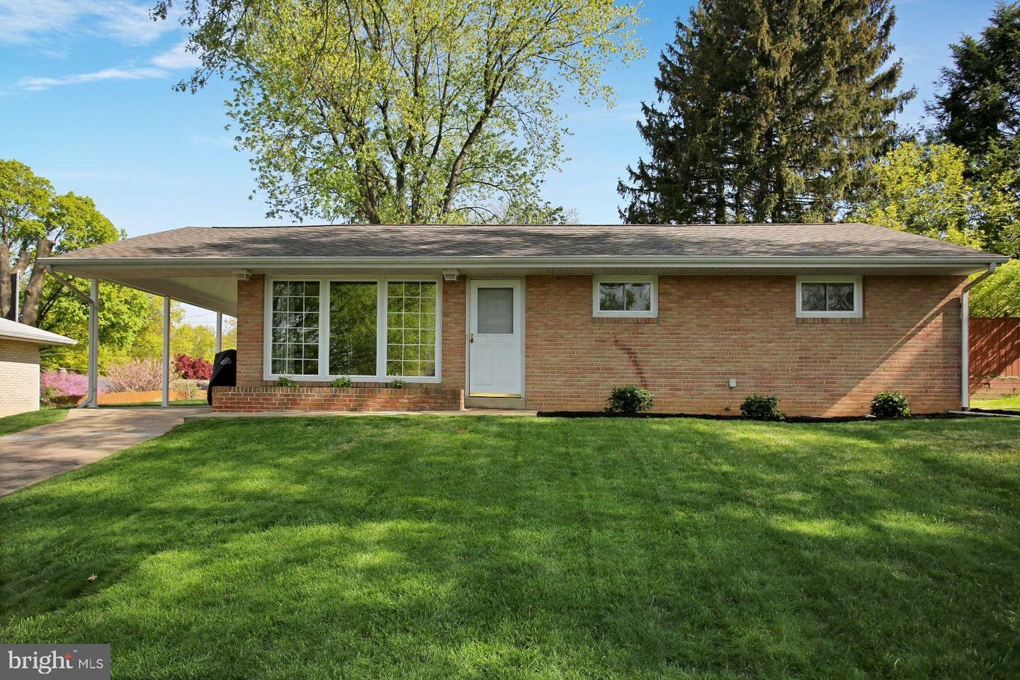 Property Photo:  1410 Carlisle Road  PA 17011 