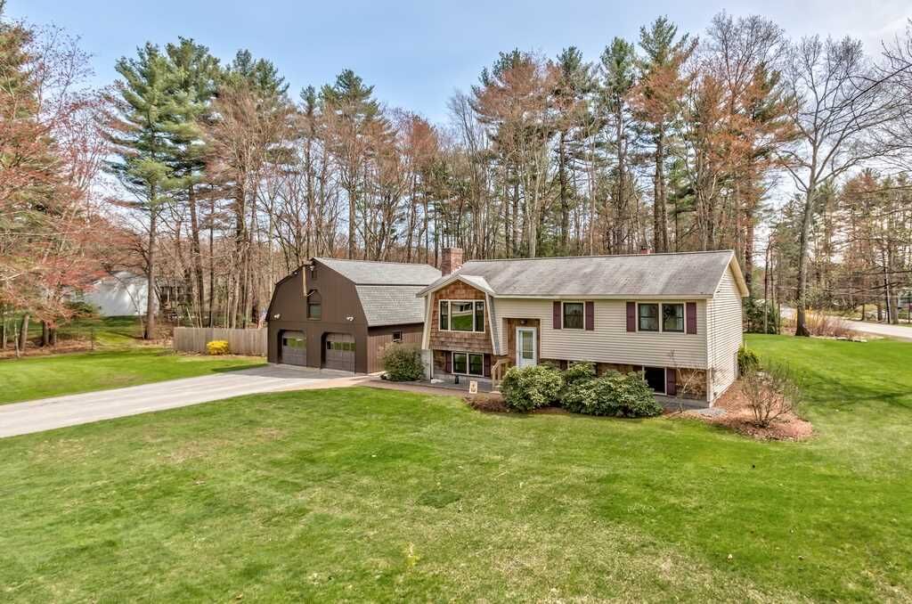 Property Photo: 48 Valleyview Drive NH 03054