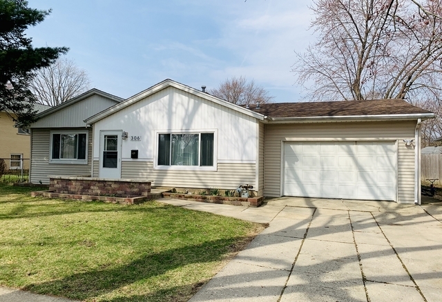 Property Photo:  306 East Norman Lane  IL 60090 