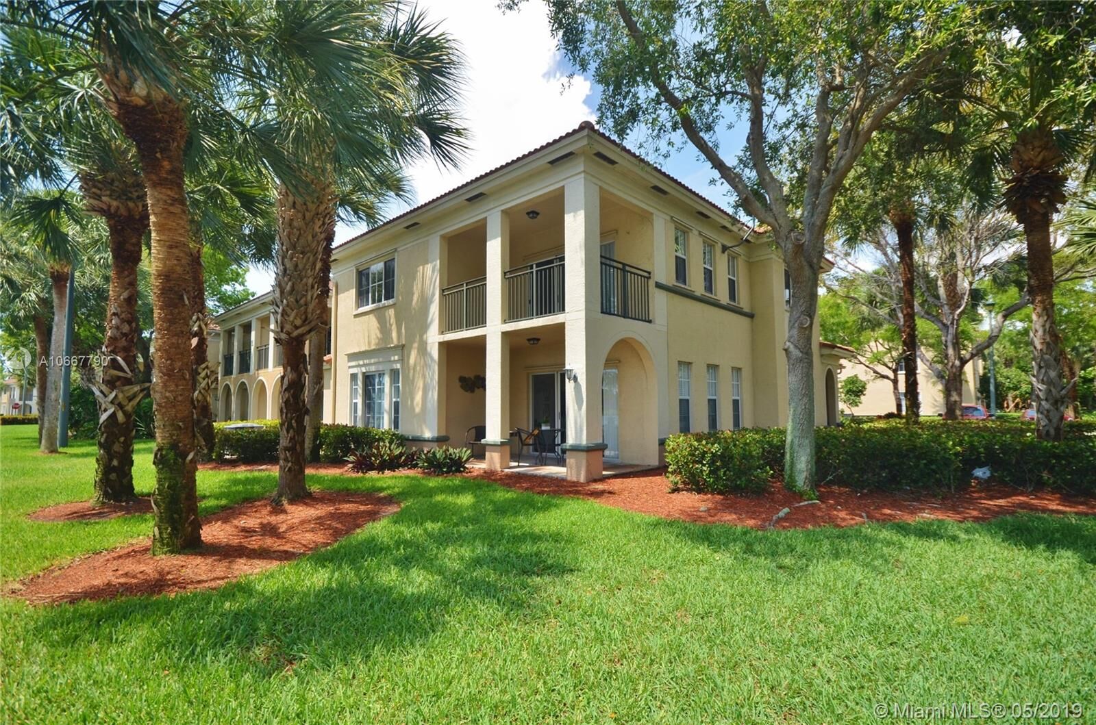 Property Photo: 2493 Centergate Dr 201 FL 33025