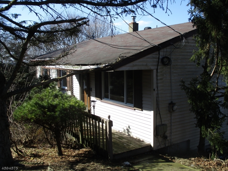 Property Photo:  3 High Pt Ci  NJ 07416 