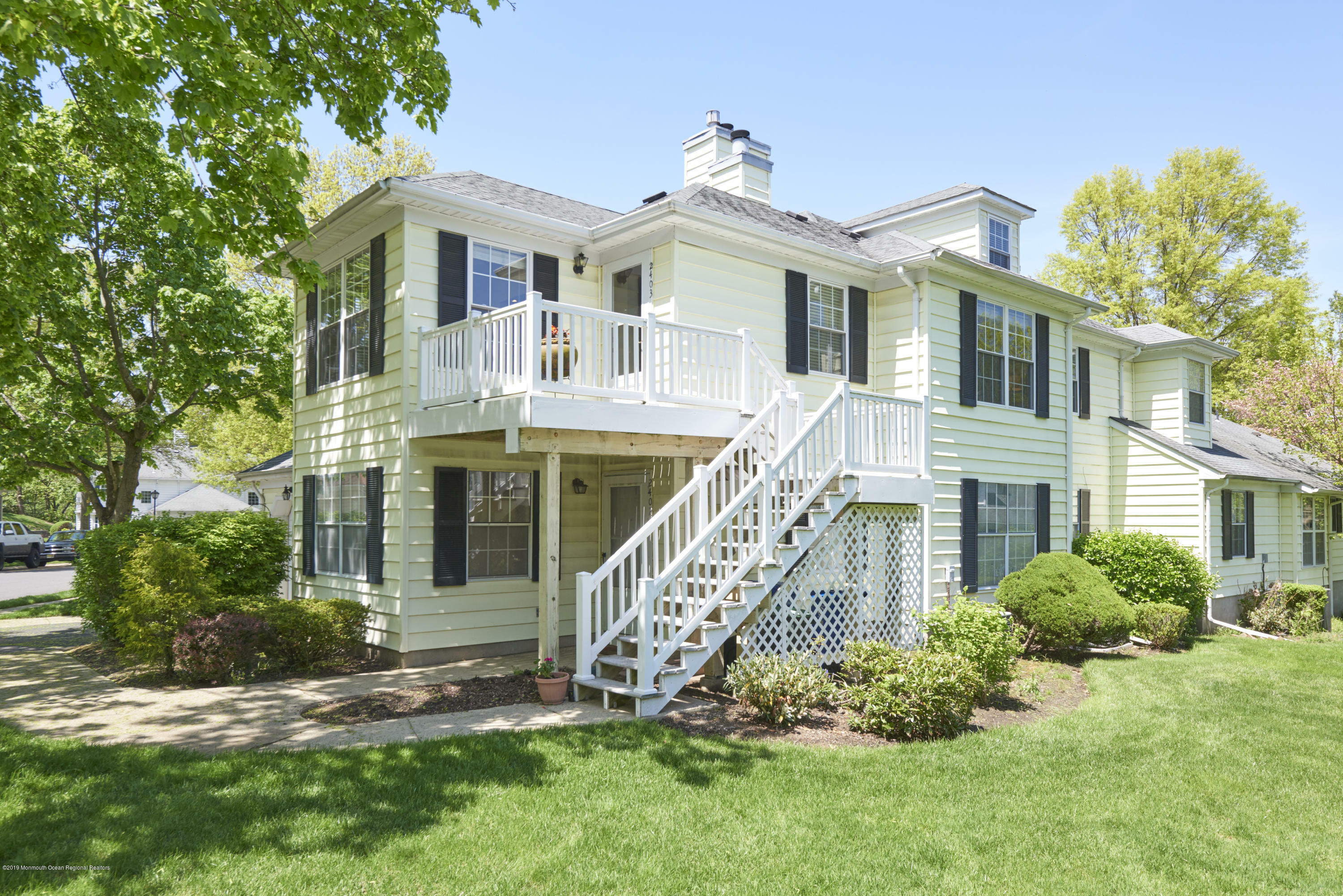 Property Photo:  2403 Buckingham Circle  NJ 07748 