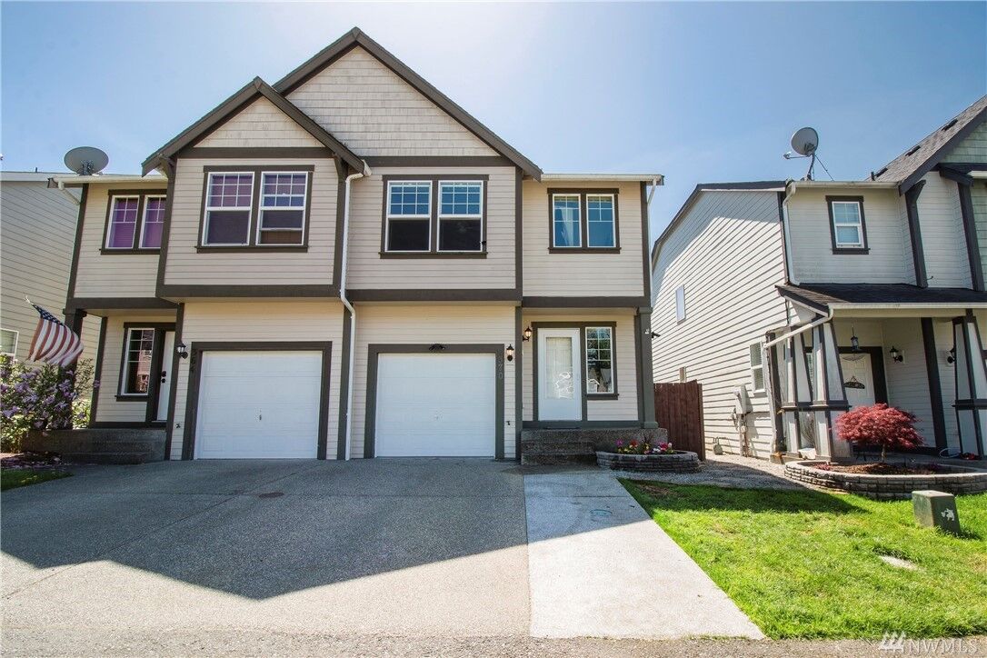 Property Photo:  370 NE Miramar Cir  WA 98311 