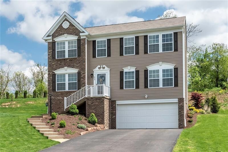 Property Photo: 1039 Granite Drive PA 15057