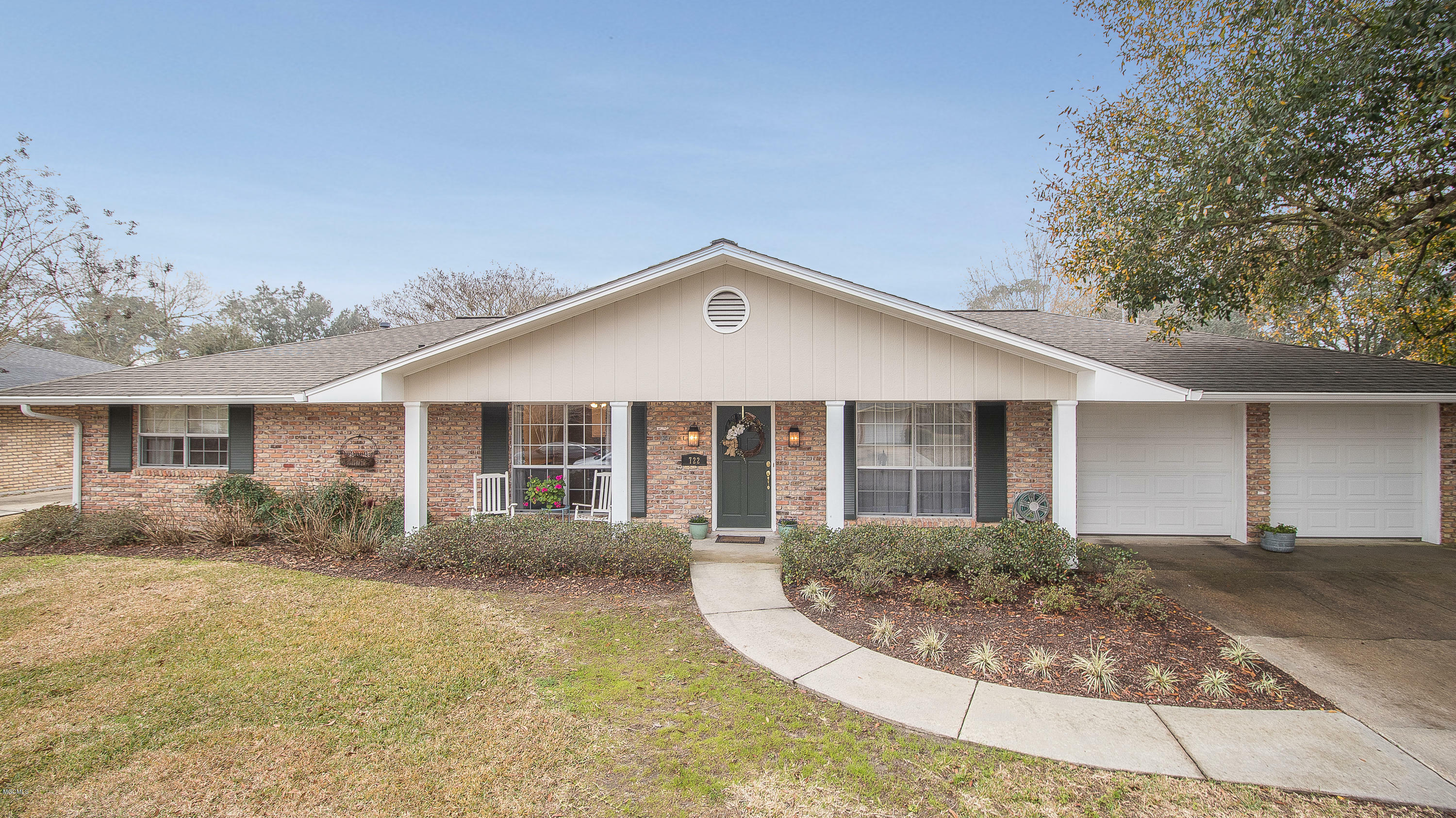 Property Photo:  722 Briarwood Drive  MS 39560 