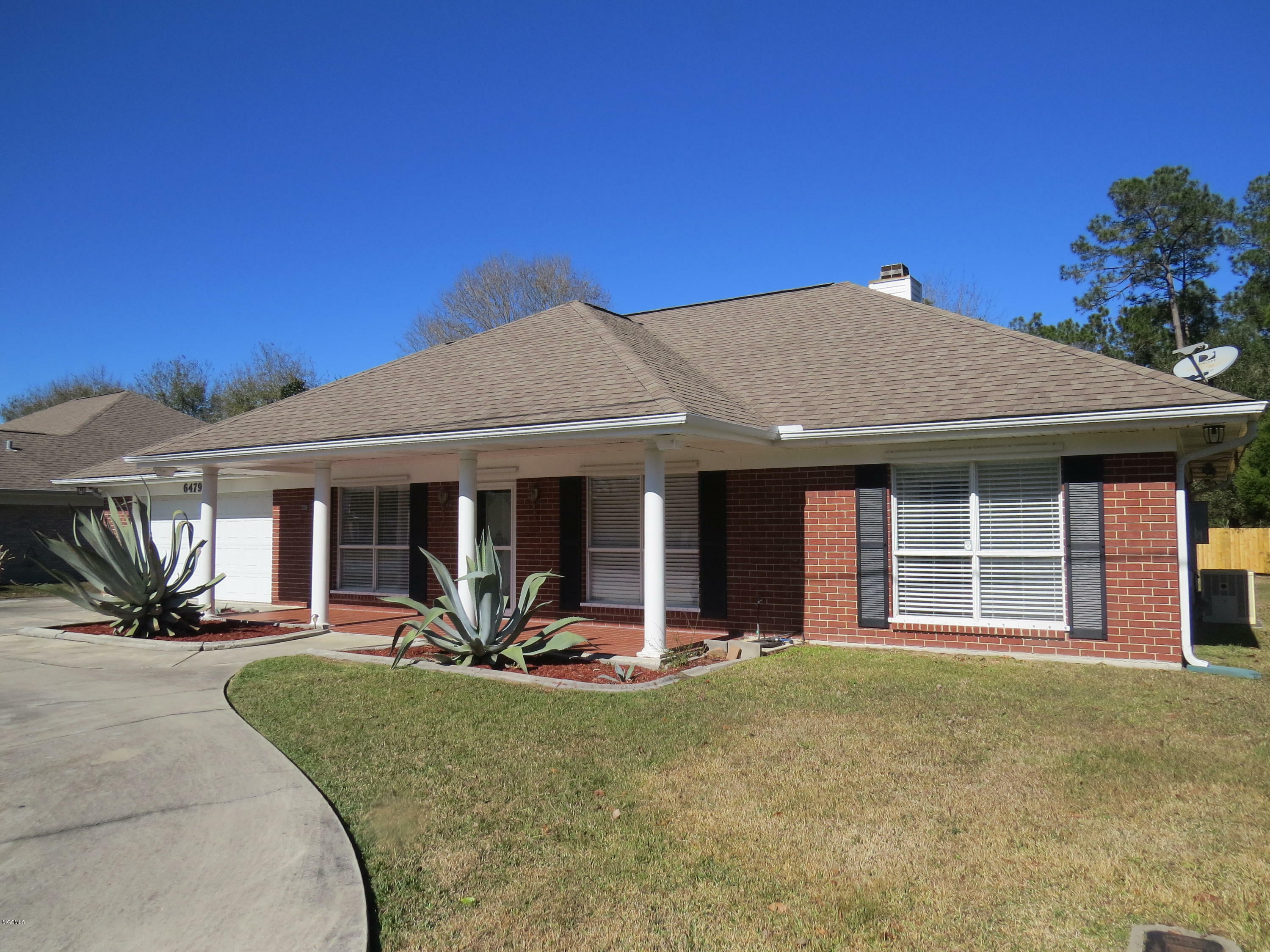 Property Photo: 6479 Kalipekona Way MS 39525