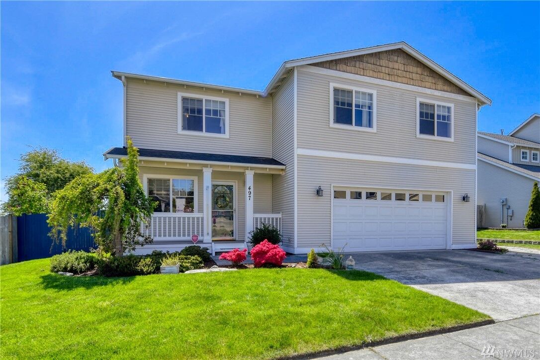 Property Photo:  497 SW 1st Ave  WA 98277 