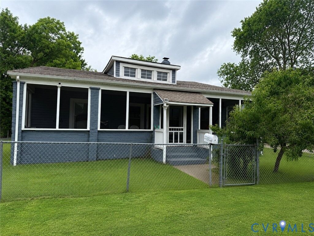 Property Photo: 510 N 7th Avenue VA 23860