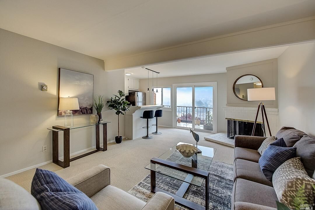 Property Photo: 92 Stanford Way CA 94965