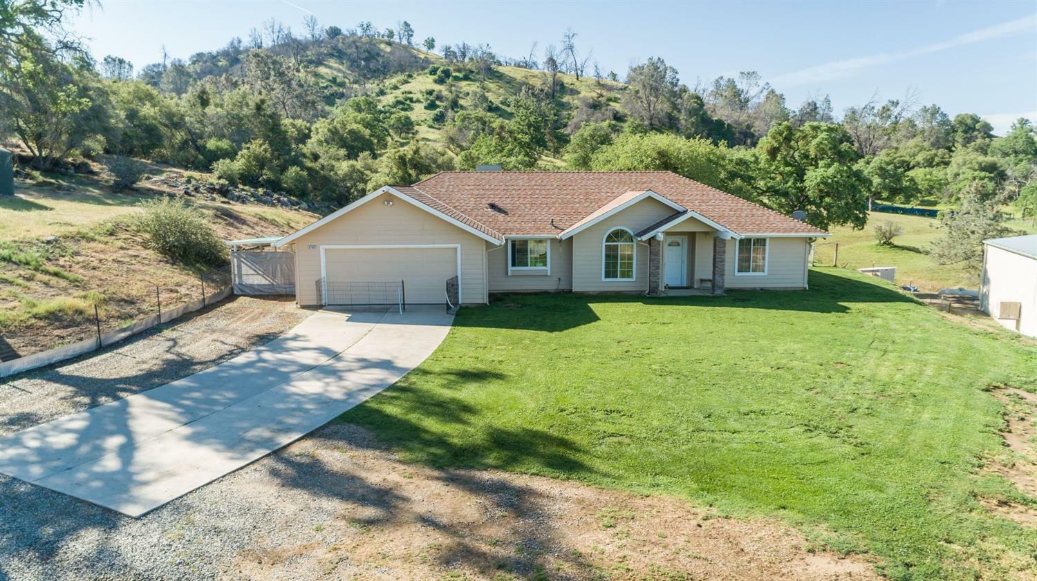 31945 Pennyroyal Lane  Prather CA 93651 photo