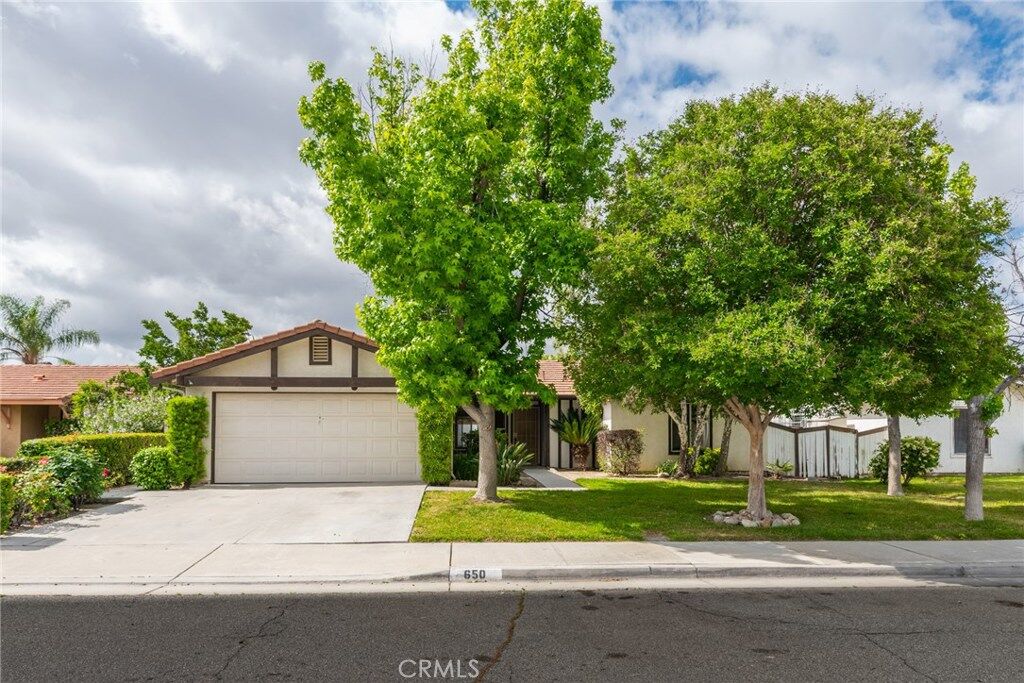 Property Photo:  650 Carmen Drive  CA 92583 
