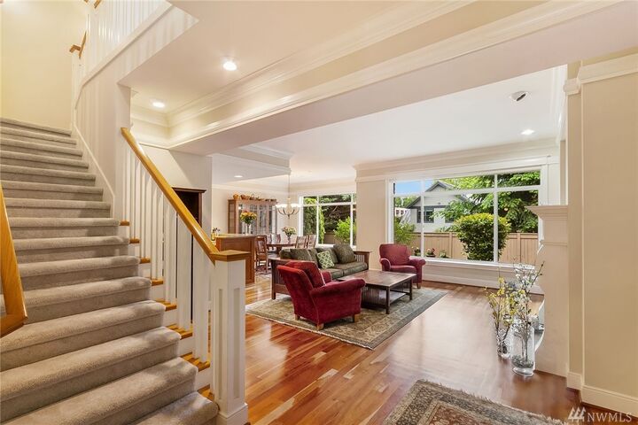 Property Photo:  520 99th Ave NE  WA 98004 