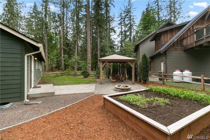 Property Photo: 7743 Viewridge Dr WA 98266