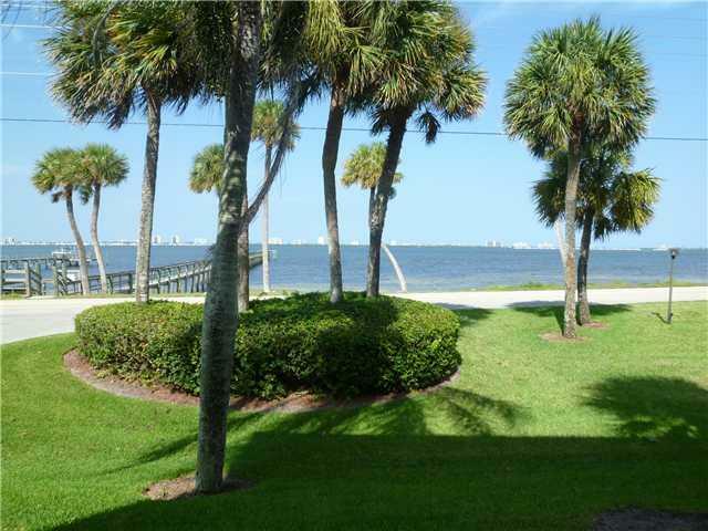 Property Photo:  13525 S Indian River Drive 104  FL 34957 