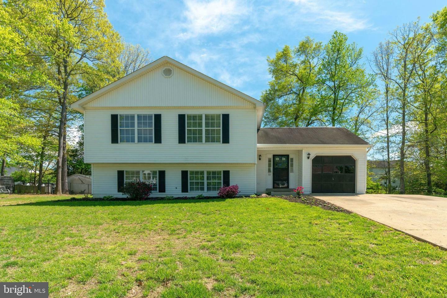 Property Photo:  10 Redskin Drive  VA 22405 