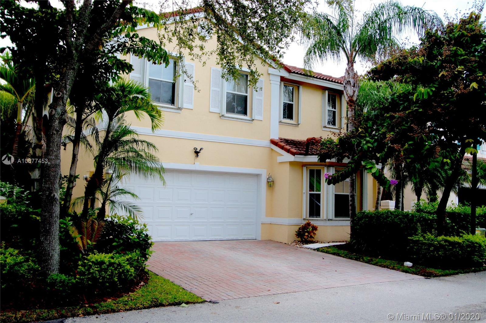 Property Photo: 1820 Sweetbay Way FL 33019