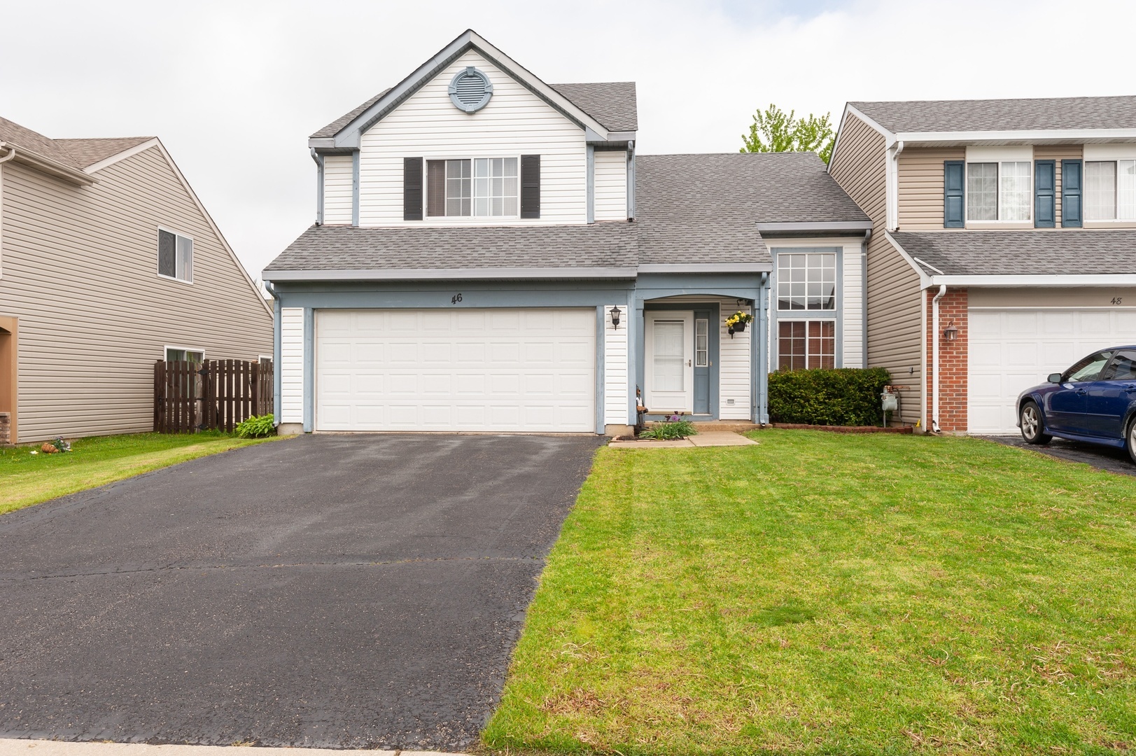 Property Photo:  46 East Rosewood Lane  IL 60073 