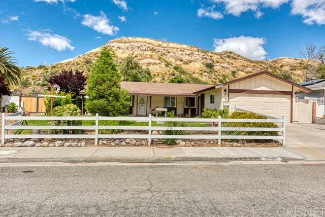 Property Photo:  29301 Abelia Road  CA 91387 