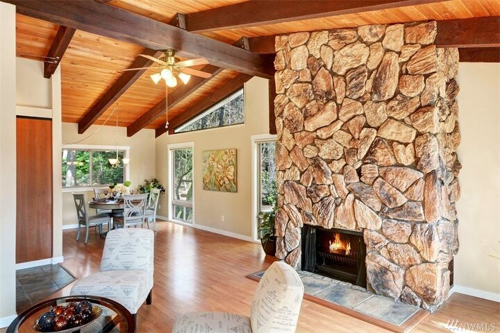 Property Photo: 12323 180 Ave NE WA 98052