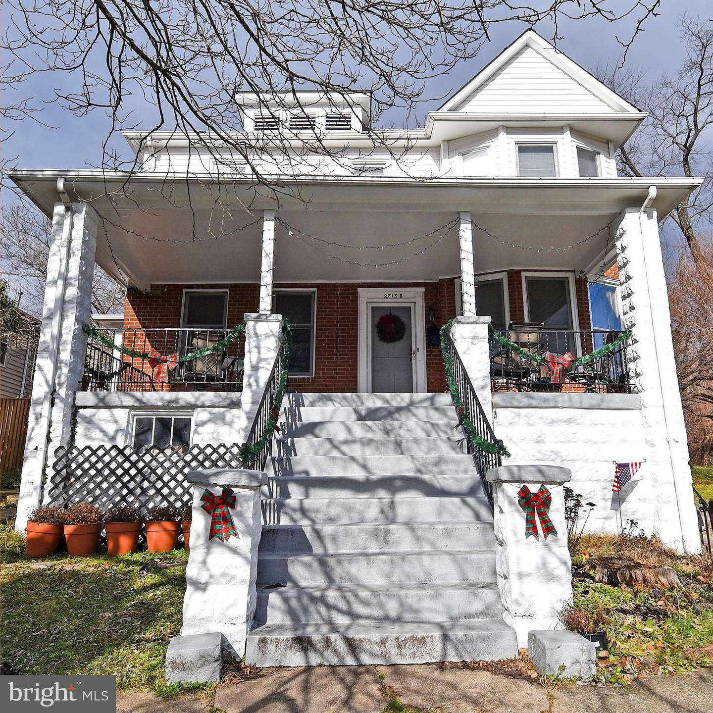 Property Photo: 2713 S 24th Road S A VA 22206