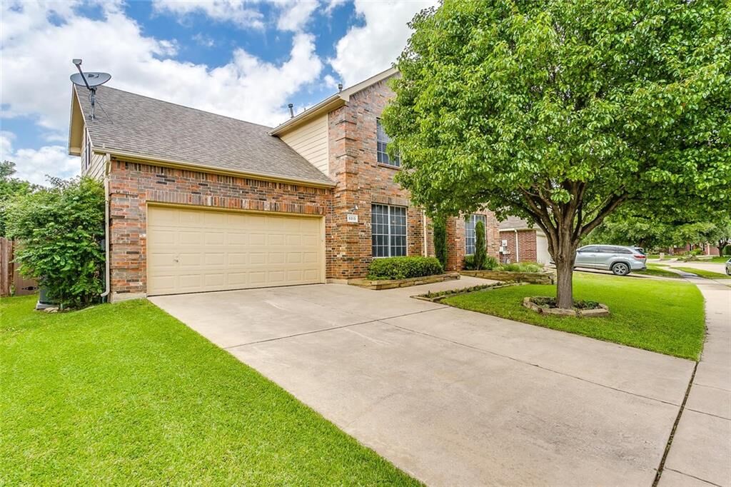 Property Photo:  5313 Bellis Drive  TX 76244 