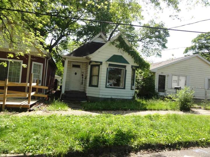 219 Van Buren  Peoria IL 61603 photo