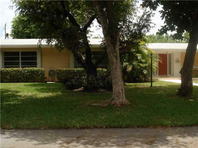 Property Photo:  14640 SW 83 Av  FL 33158 