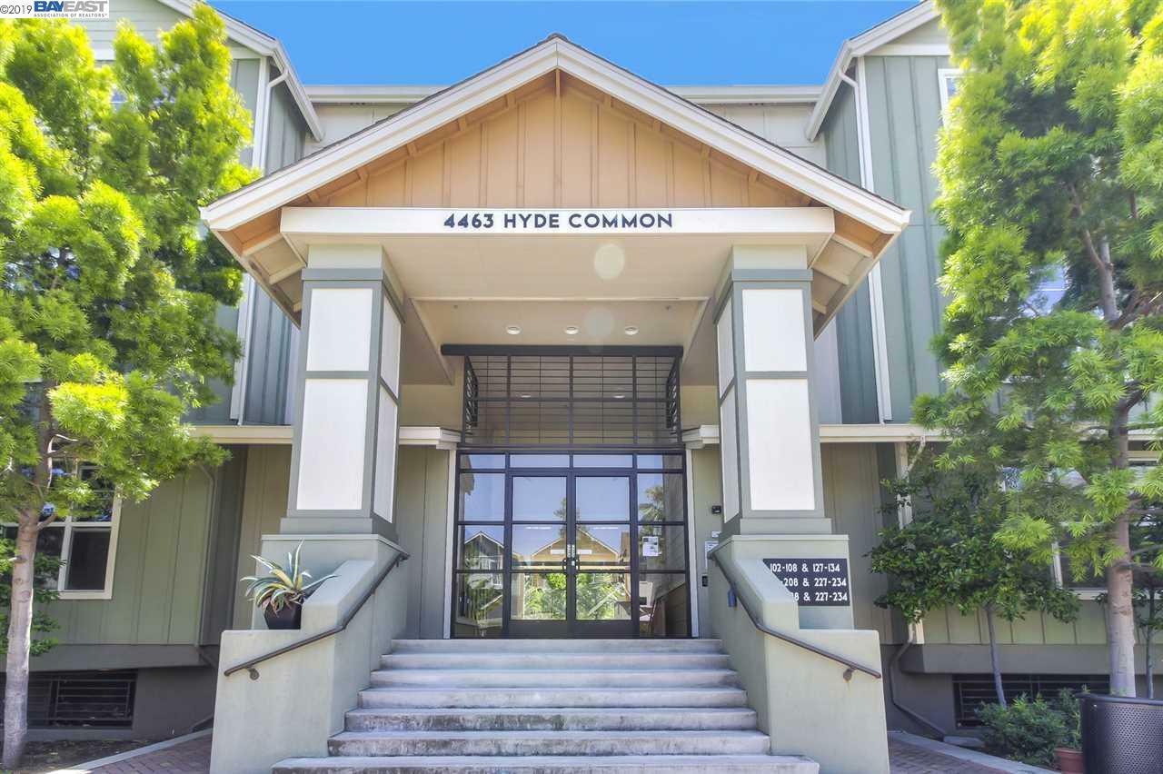 Property Photo: 4463 Hyde Cmn 209 CA 94538