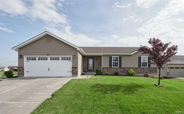 Property Photo:  31 Rolling Rock Creek Court   63385 