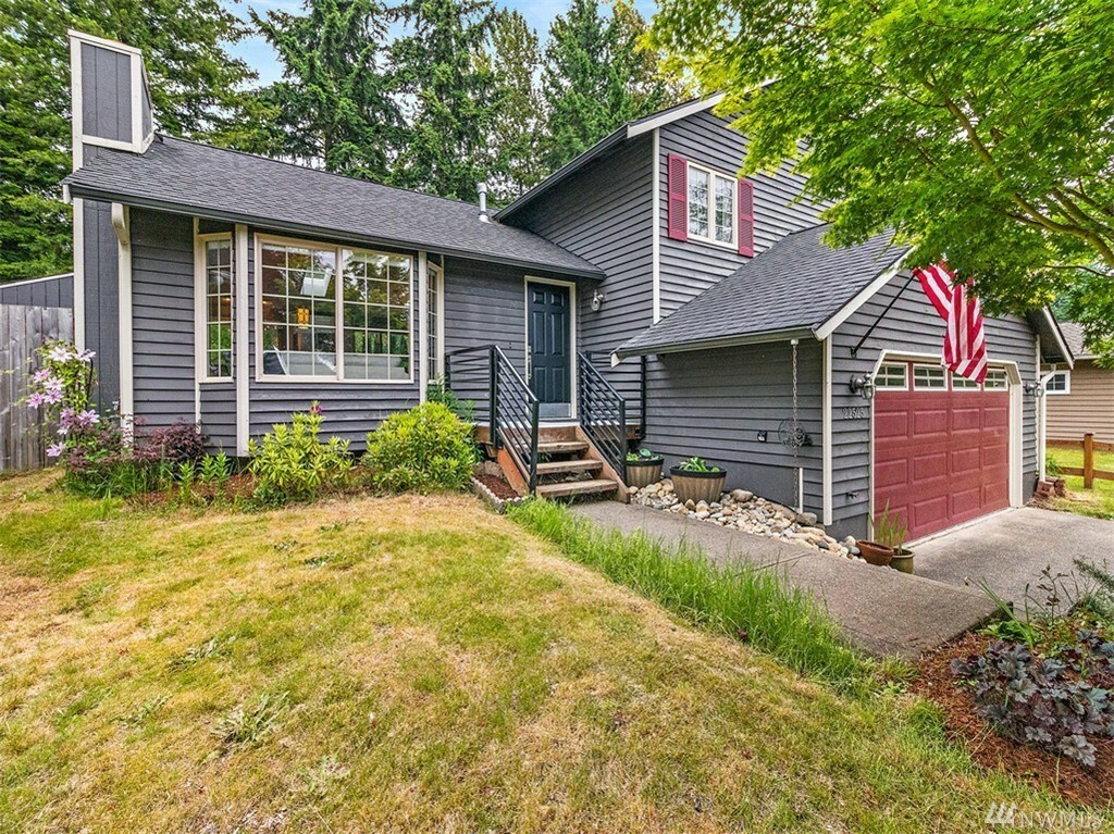 Property Photo:  22525 12th Place W  WA 98021 