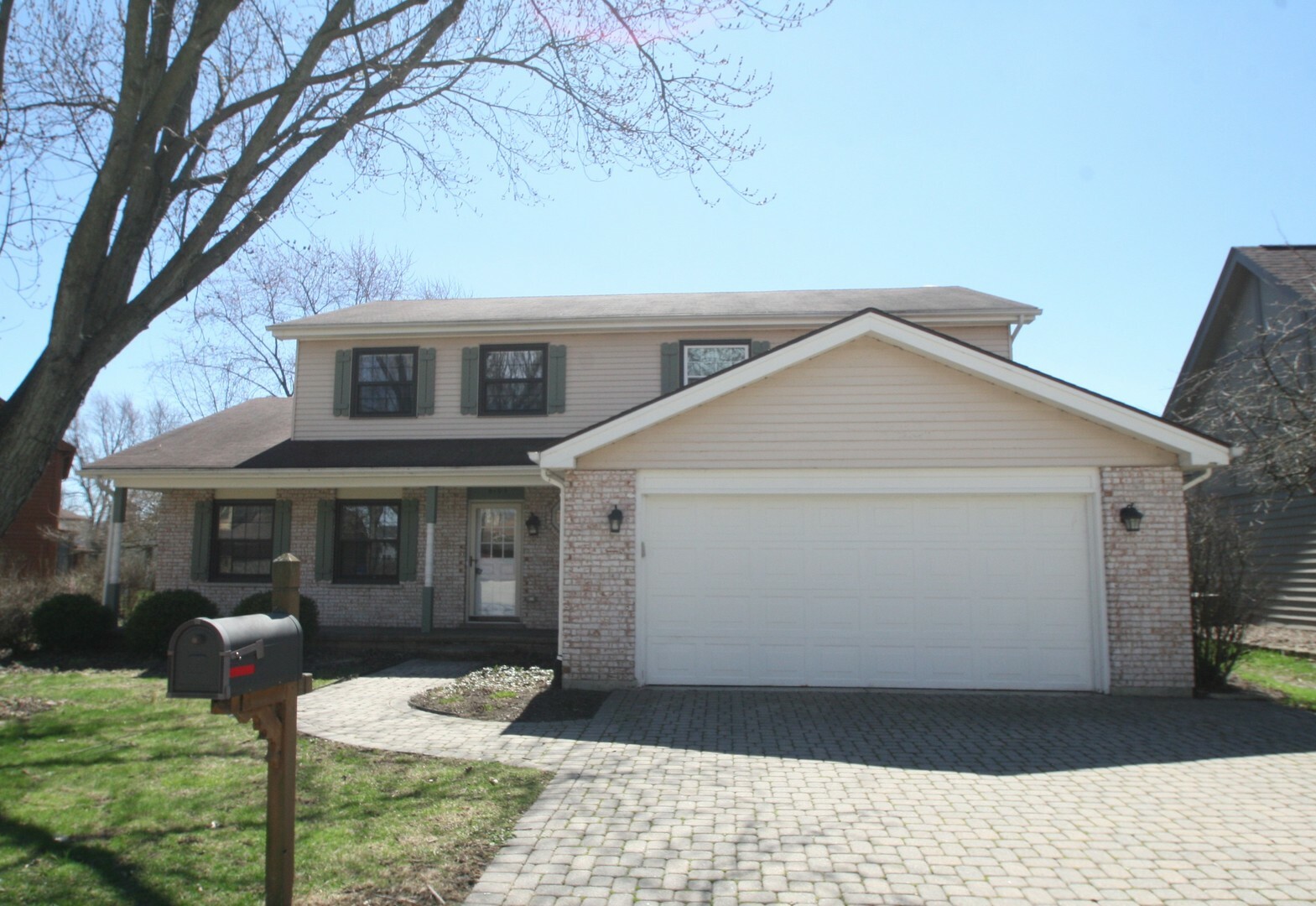Property Photo: 6105 Ivy Drive IL 60532
