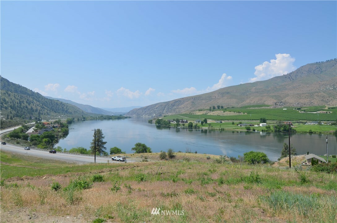 Property Photo: 10003 Xxx US 97 Highway WA 98843