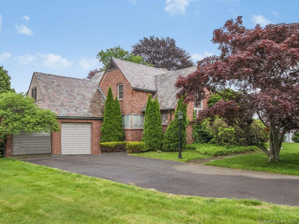Property Photo: 686 Ridge Road CT 06109