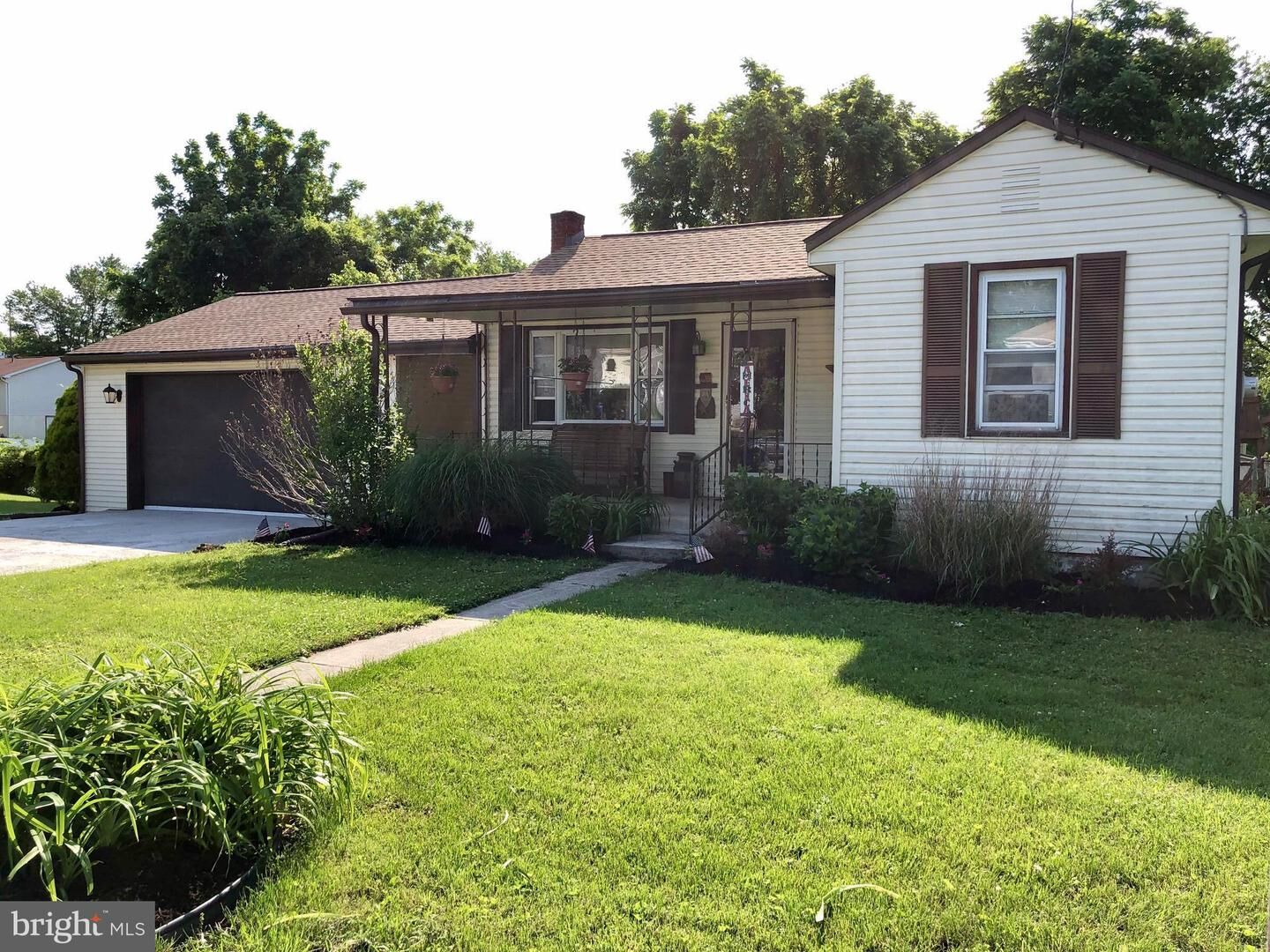 Property Photo:  1006 4th Avenue  PA 17113 