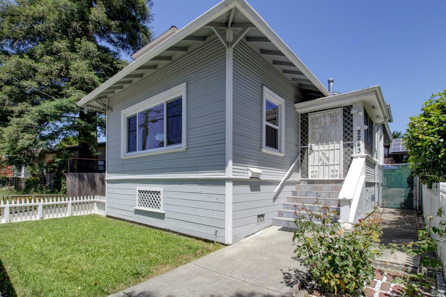 Property Photo:  2243 Prince Street  CA 94705 