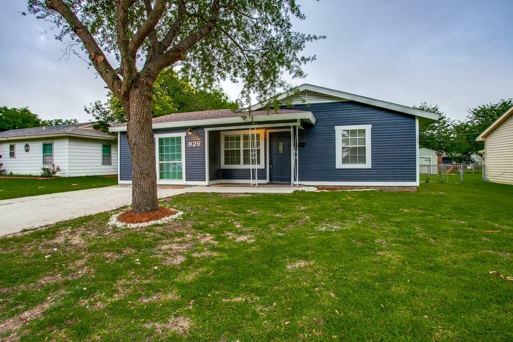 Property Photo:  926 Pampa Drive  TX 75149 