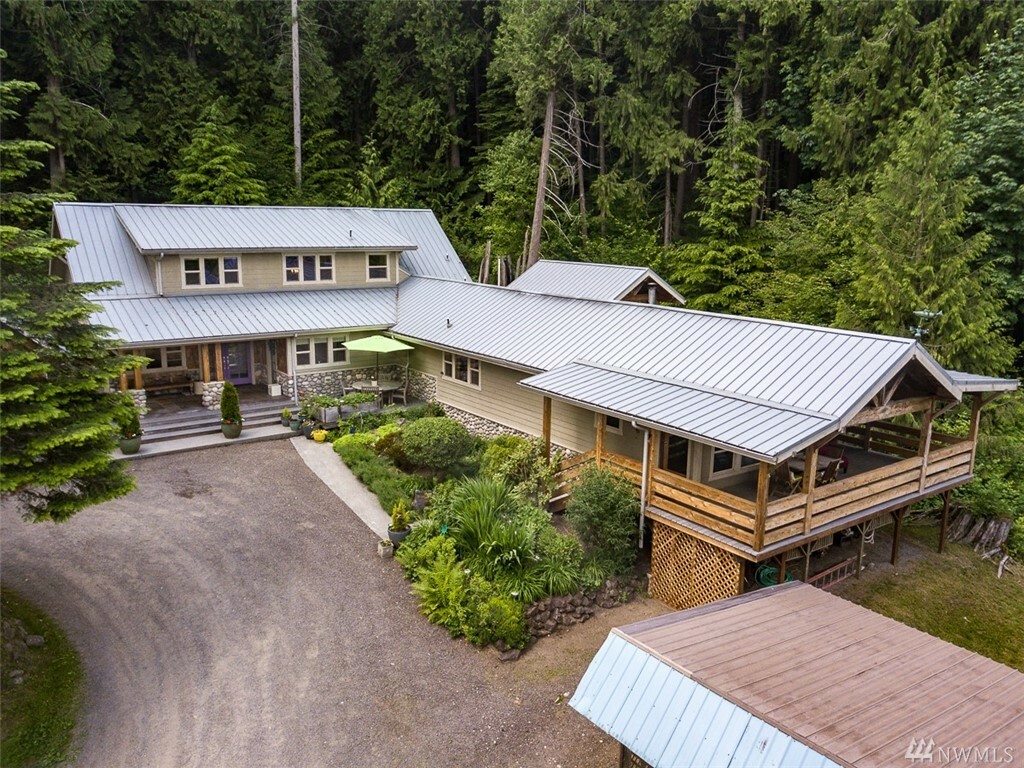 Property Photo:  7929 W Snoqualmie Valley Rd NE  WA 98014 