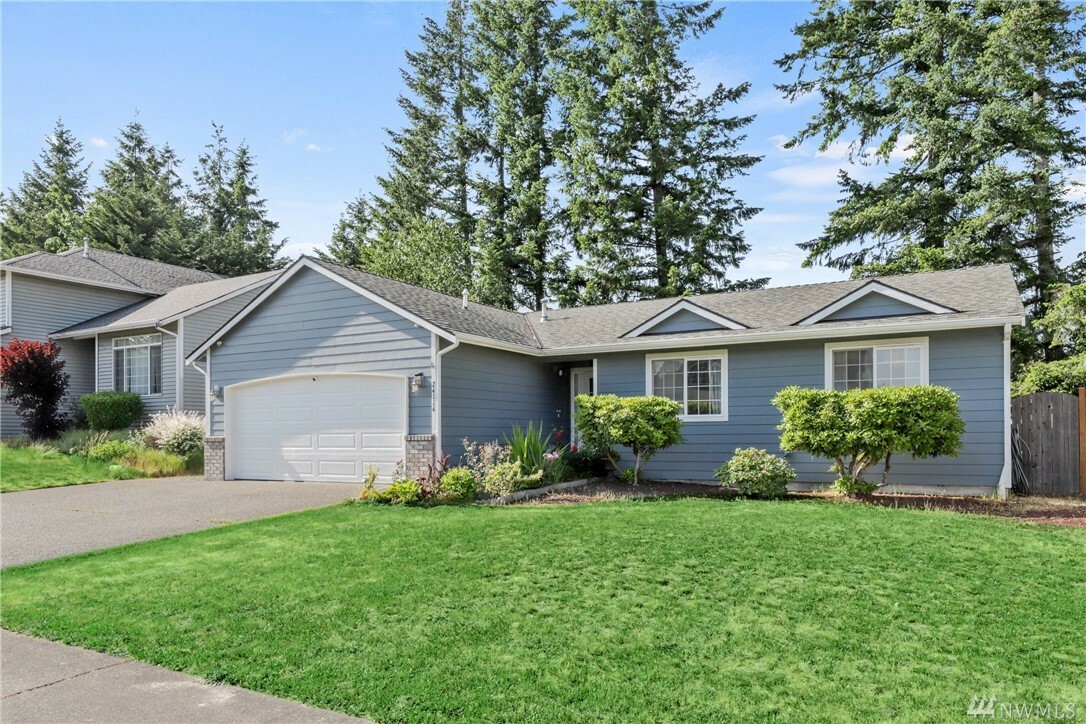 Property Photo:  24114 SE 261st Place  WA 98038 