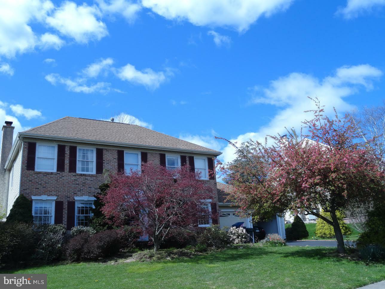 Property Photo:  48 Columbine Circle  PA 18940 