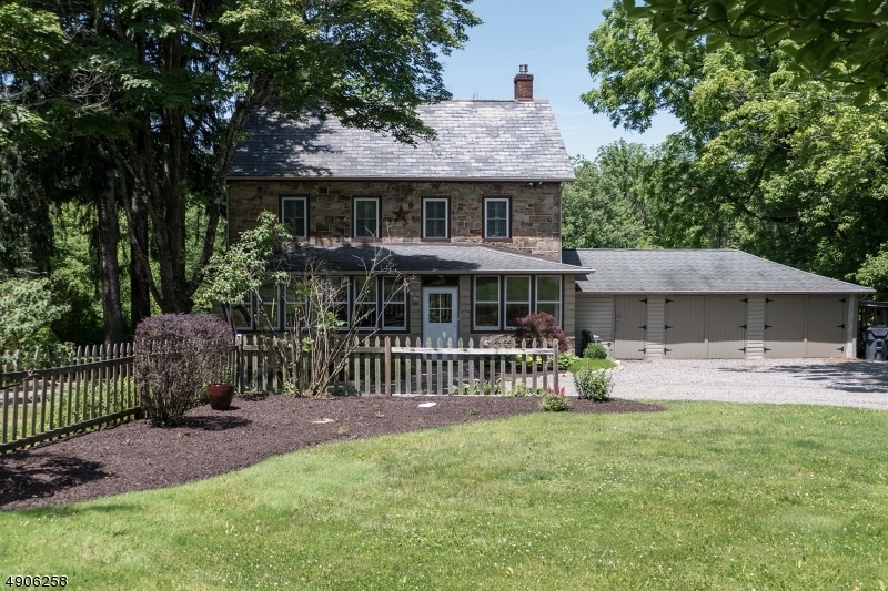 Property Photo: 55 Whitebridge Rd NJ 08867