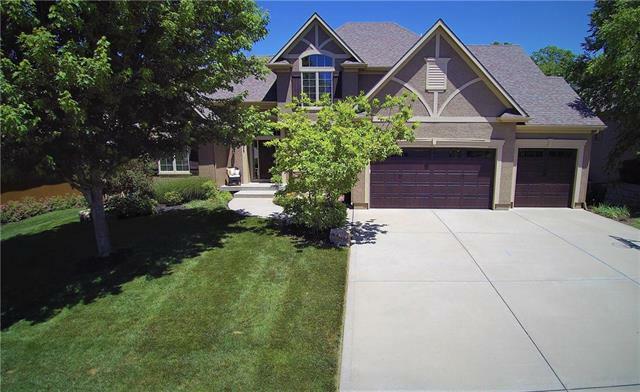 Property Photo: 1608 NE Daltons Ridge Drive MO 64064